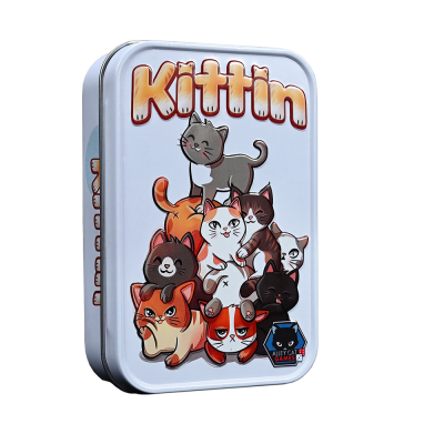 Kittin spelbox med staplade kattillustrationer i färgglad stil.