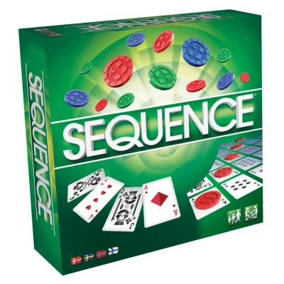 Sequence spelbox med grönt omslag, spelmarker och spelkort.